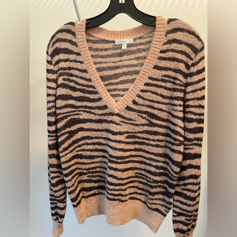Joie sweater M